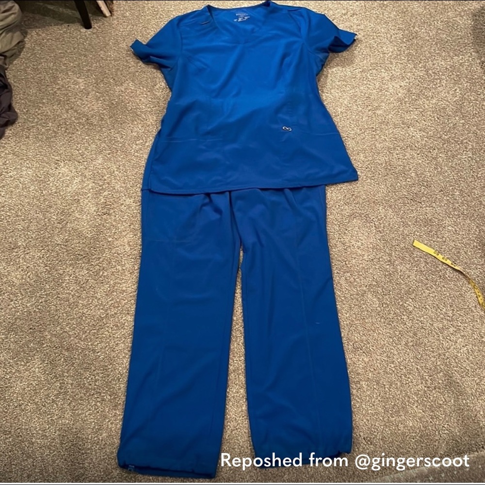 Cherokee Infinity Royal Blue scrub set size L ***FREE SHIPPING***